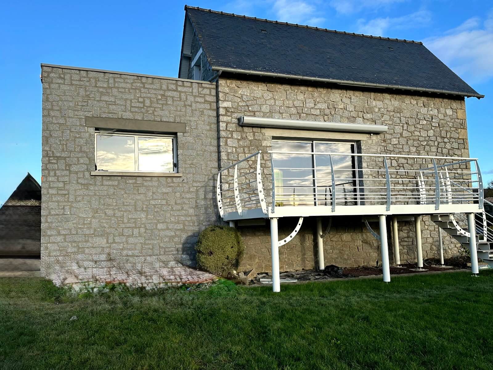 Pierre collée – L2C Construction